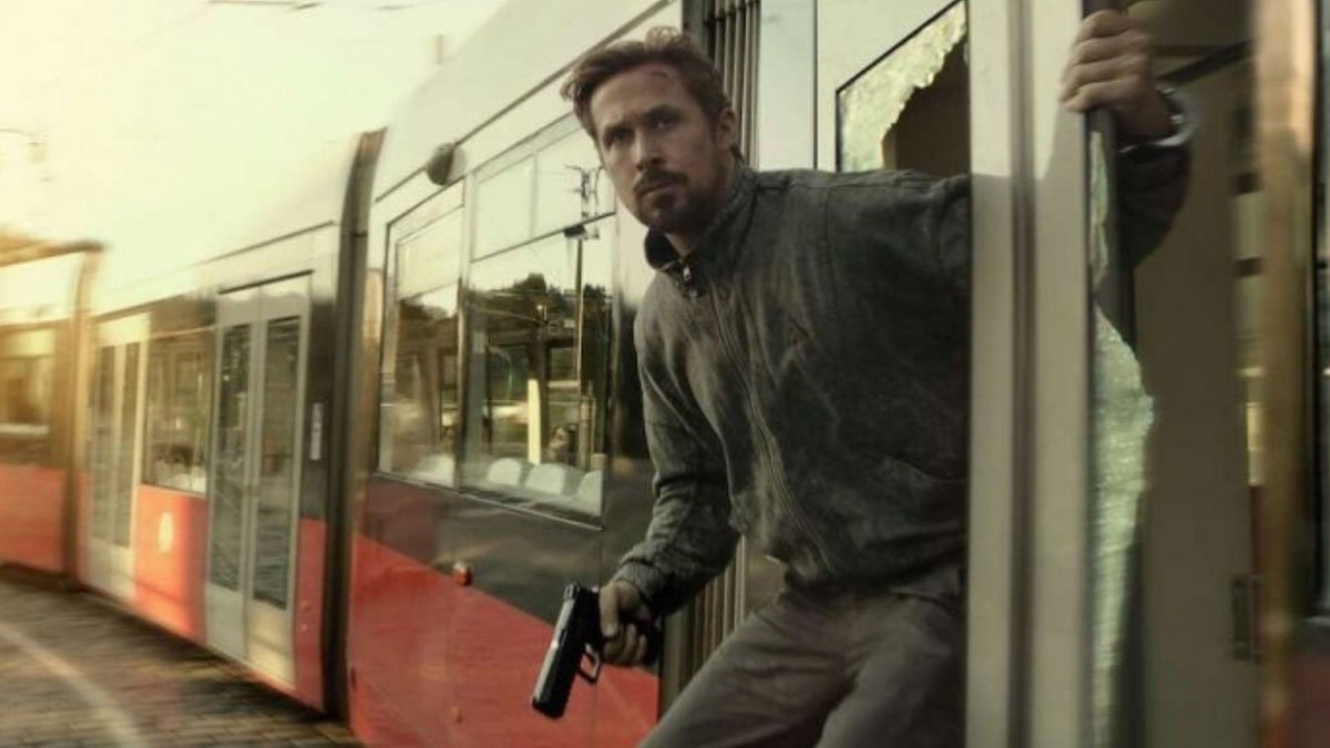 Netflix divulga trailer oficial de Agente Oculto com Ryan Gosling e Chris Evans