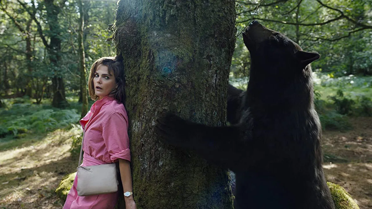 Keri Russell em o Urso do Pó Branco